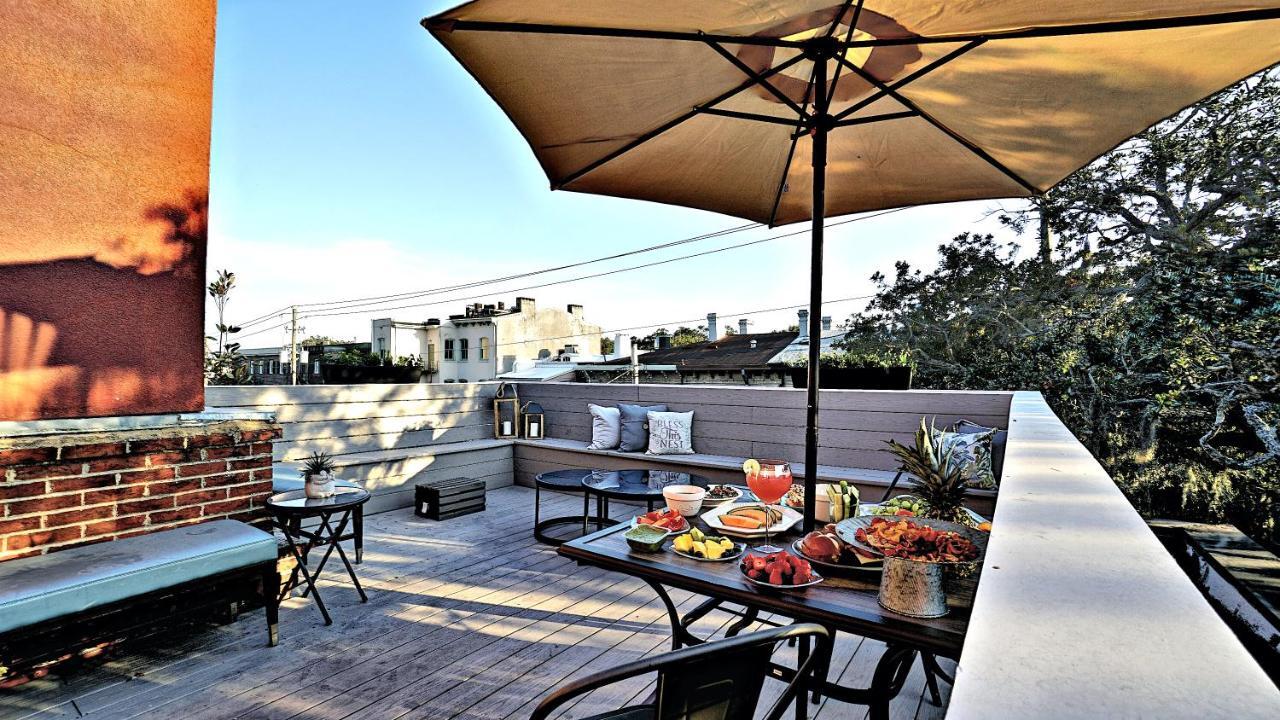 Sprawling Penthouse With Rooftop Deck Blocks From The River Savannah Dış mekan fotoğraf