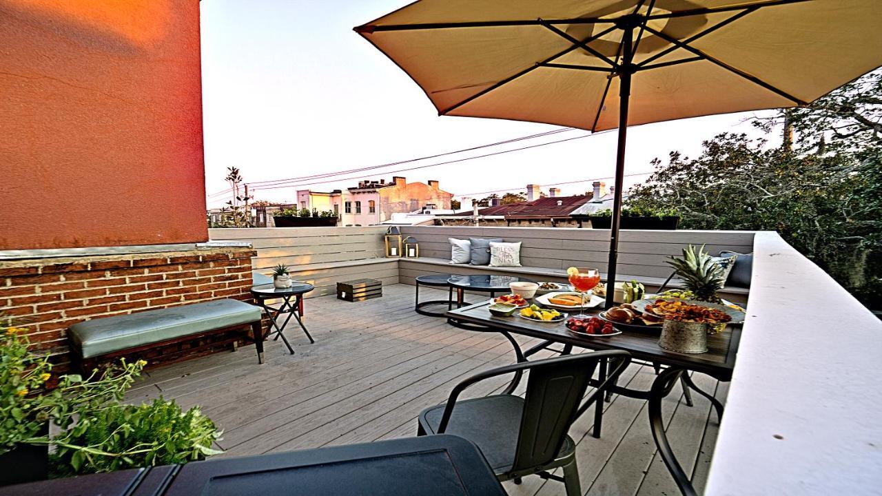 Sprawling Penthouse With Rooftop Deck Blocks From The River Savannah Dış mekan fotoğraf