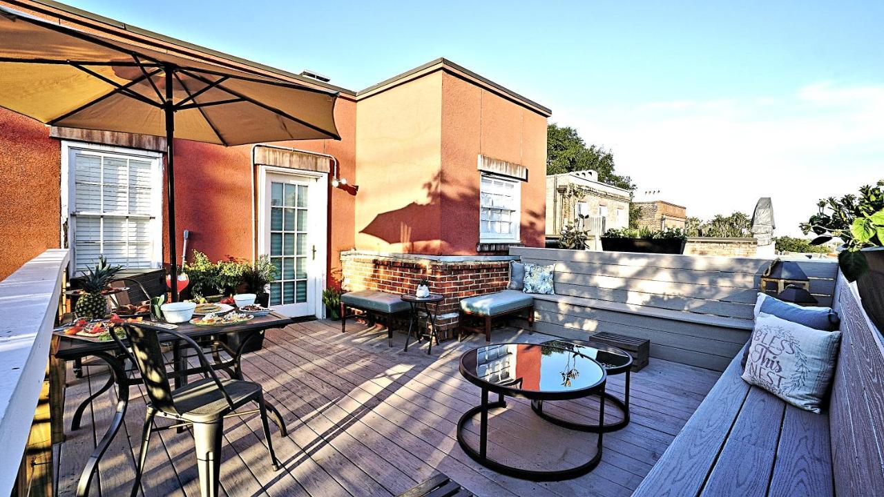 Sprawling Penthouse With Rooftop Deck Blocks From The River Savannah Dış mekan fotoğraf